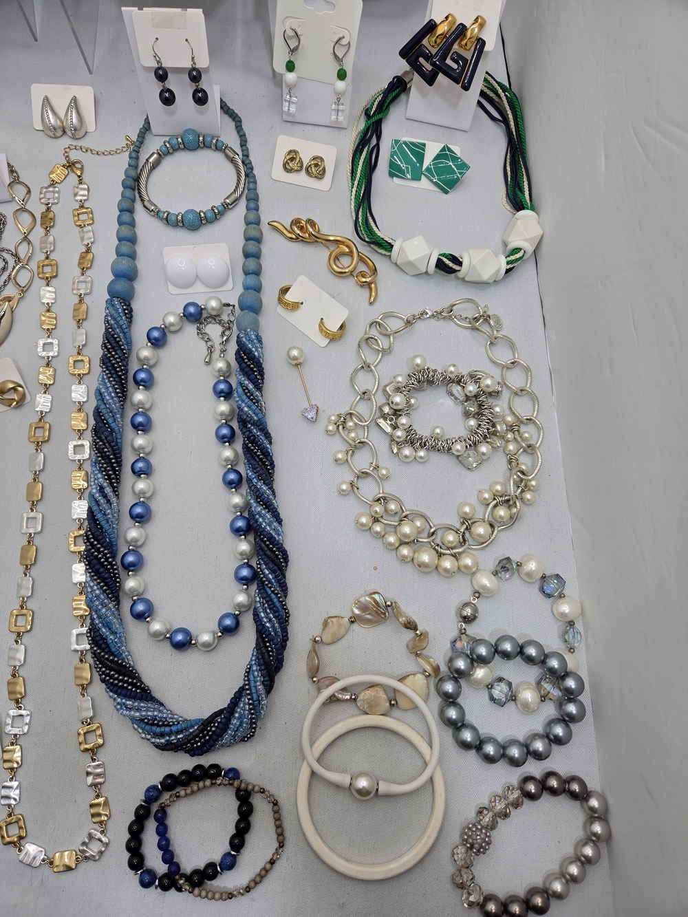 HUGE 47 pc Jewelry CHICO'S LIA SOPHIA MONET Vintage-Now LOT Necklaces Set blue - Picture 7 of 16